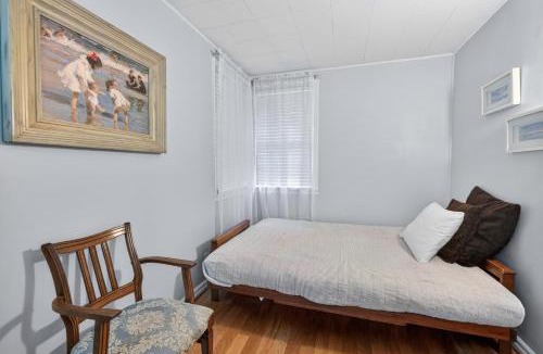 Saint Simons Heights House | Sago Palm Cottage