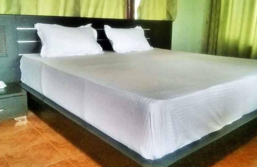 Turkaura Hotel | Sahaj Hotel