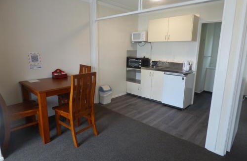 North Dunedin Hotel | Sahara Motels