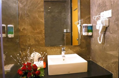 Shirdi Hotel | Sai Neem Tree Hotel