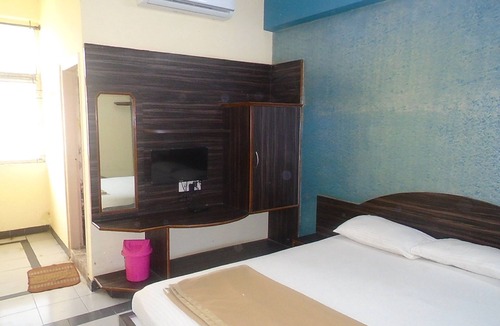 Mandya Hotel | Sai Residency