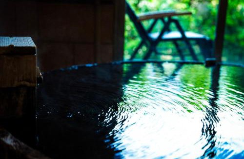 Yufuin Onsen Hotel | Saigakukan