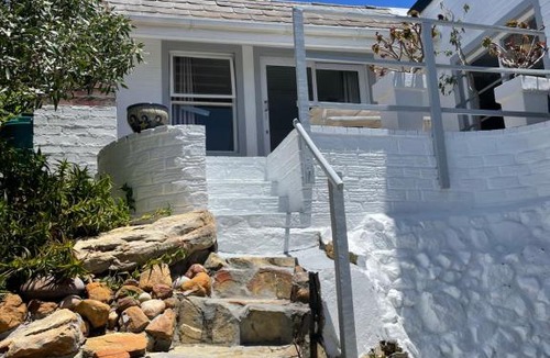 Simon's Town Apartment | Sail Away Studios