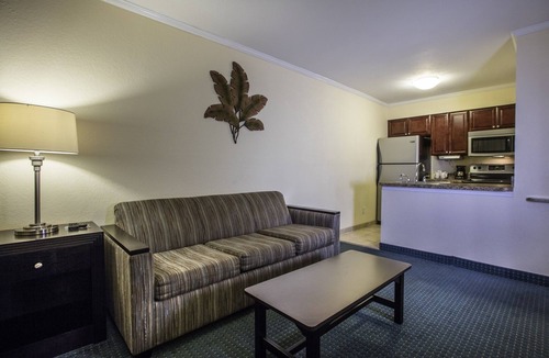 Rocky Point Condo | Sail into 1/1 Condo Deal - Long term stays + Amenities + 2 Car Parking
