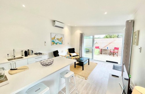 Blackpool House | Sailor's Cottage - Stay Waiheke