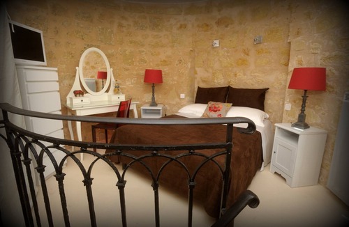 Saint-Emilion Cottage | Saint-Emilion Boutique Moulin center in the heart of the exceptional view vineyards