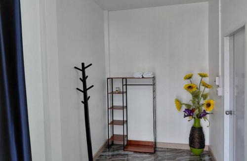 Chum Phae Hotel | Saint Jira Hotel