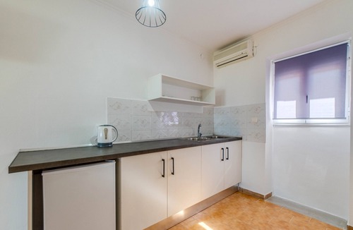 Kavos House | Saint Peter Bay - Ground Floor Country House with Shared Terrace, Wi-Fi & Air Conditioning