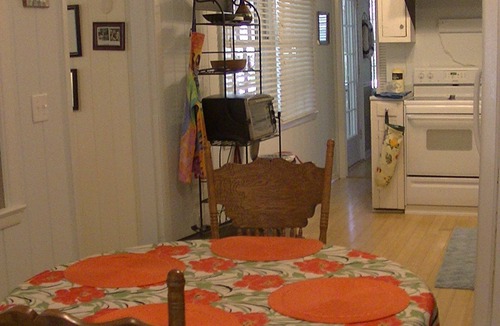 Saint Simons Heights Cottage | Saint Simons Island Low Country Cottage, Pets Welcome!