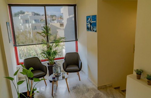 Kato Galatas Apartment | Saint-Trope Studios