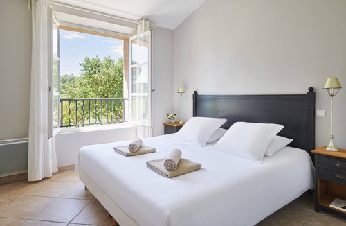 Cote d'Azur- French Riviera Ski Chalet | Saint Tropez Golf - Maison Pâquerette