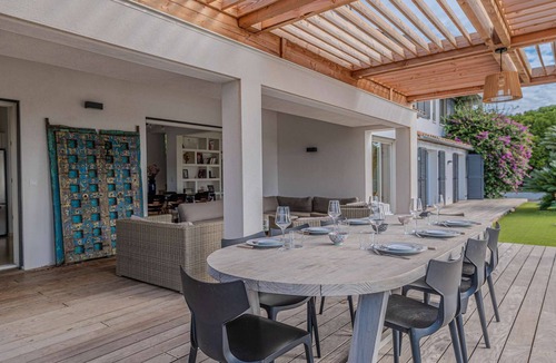 La Nartelle House | Sainte-Maxime renovated villa with sea view