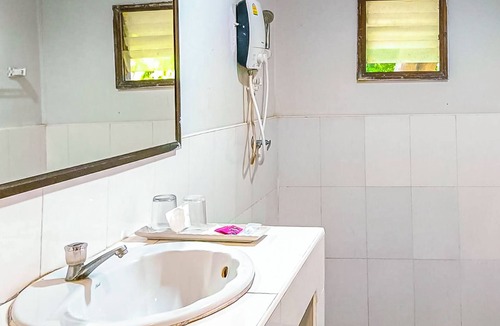 Sai Yok Hotel | Saitharn Iyara Resort