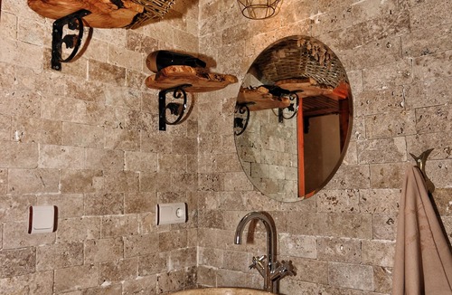 Karaburun Hotel | Saklı Konak