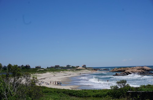 Little Compton House | Sakonnet Point water view cottage with 8 minute walk to idyllic private beach .