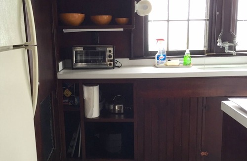 Little Compton House | Sakonnet Point Water View Cottage With 8 Minute Walk To Idyllic Private Beach.