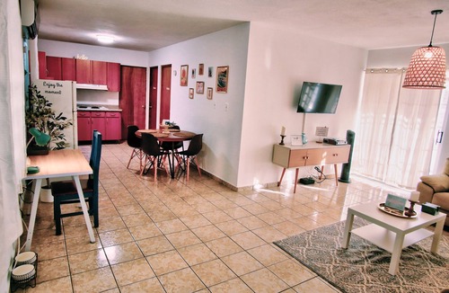 Salinas House | Salinas House (WIFI) - Fully Redecorated!