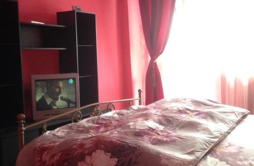 Bacau Apartment | Salonul Rosu