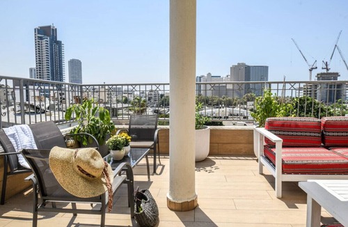 Kerem HaTeimanim Apartment | Salouf Studio in the Carmel House by Sea N' Rent
