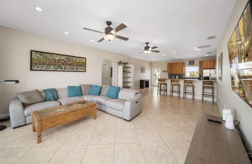 White Marlin Beach House | SALT HAVEN-BEAUTIFUL 70' WATERFRONT/CANAL POOL HOME + PRIVATE BEACH & BOAT RAMP