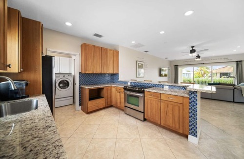 White Marlin Beach House | SALT HAVEN-BEAUTIFUL 70' WATERFRONT/CANAL POOL HOME + PRIVATE BEACH & BOAT RAMP