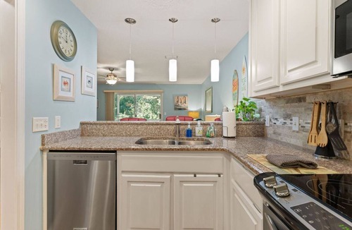 Demere Park Condo | Salt & Light - Demere Landing Villa with Community Pool