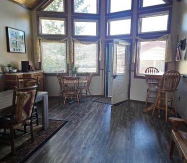 Thayne Hotel | Salt River Lodge