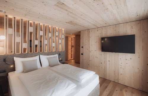 Compaccio Hotel | Saltria - your Alpine experience