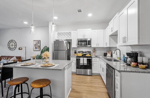 Yulee Apartment | Saltwater Pool - Resort Style - by Amelia Island - Gym - Bikes - Nature Paths -