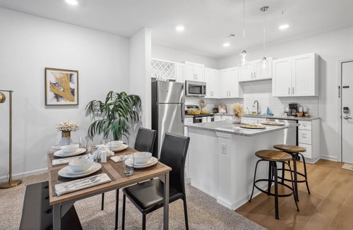 Yulee Apartment | Saltwater Pool - Resort Style - by Amelia Island - Gym - Bikes - Nature Paths -