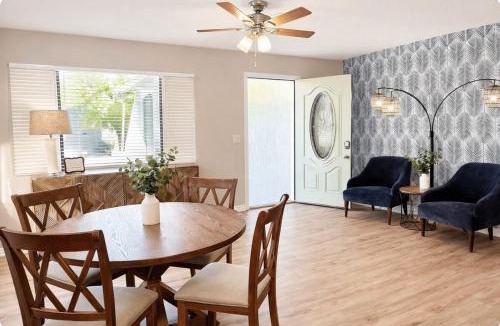 Spring Hill House | SaltwaterPool- GameRoom -Tropical Sunsets - Kayaks - Fishing