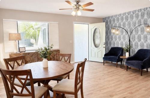 Spring Hill House | SaltwaterPool- GameRoom -Tropical Sunsets - Kayaks - Fishing