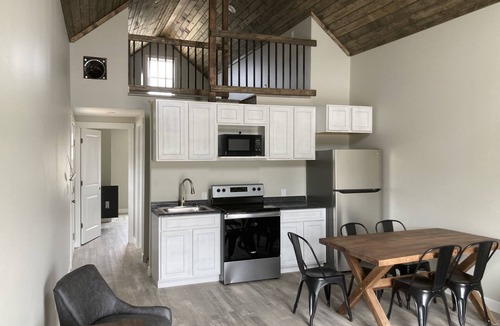 Monroe City Cabin | Salty Cedar Cabins #1