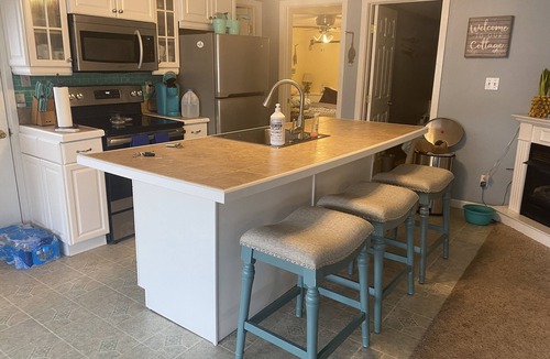 Hammondsport Cottage | Salty Dog QKA waterfront cottage