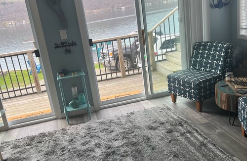 Hammondsport Cottage | Salty Dog QKA waterfront cottage