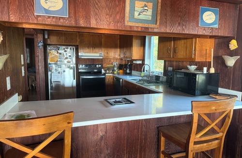 Bethany Beach Cottage | Salty Paws Beach Cottage - Just Steps From the Shoreline!