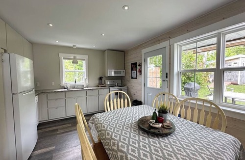 North Rustico Cottage | Salty Sunrise