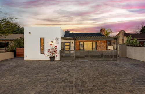 Sam Hughes House | Sam Hughes, 3 BR 2 BA, Outdoor Living, Grill