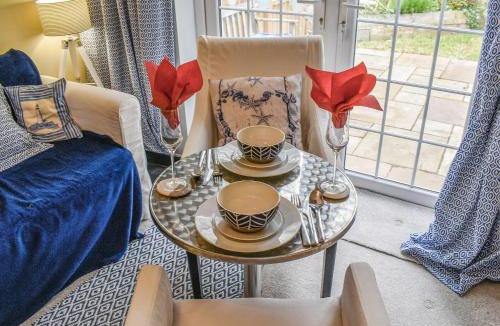 Birchington House | Sam's Snug