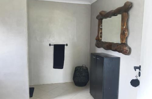 Mookgopong Cabin | Sambane Game Lodge