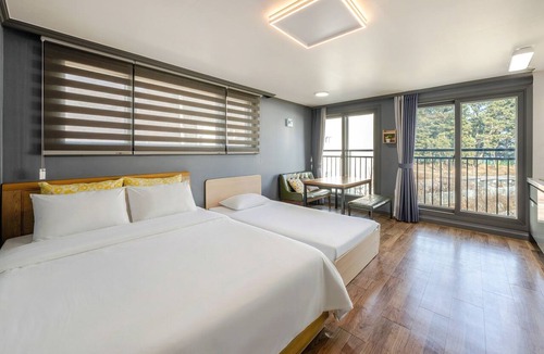 Samcheok House | Samcheok Lamer Pension