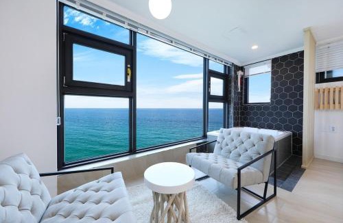 Samcheok House | Samcheok Laon Spa Pension