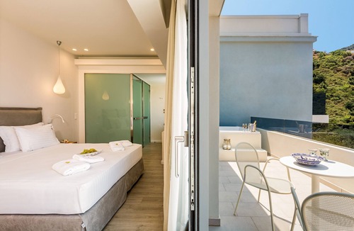 Karlovassi Hotel | Samian Mare Hotel Suites & Spa
