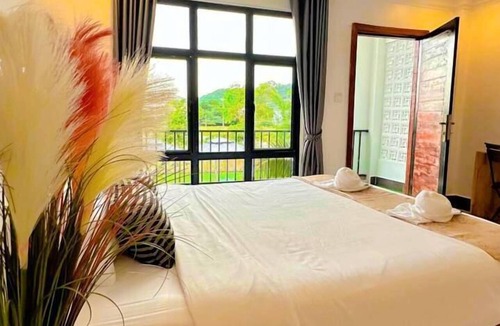 Kampot Hotel | SAMOT KHSACH RESORT ll