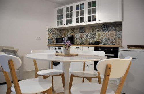 Samothrace Apartment | Samothrakis Michelangelo 401