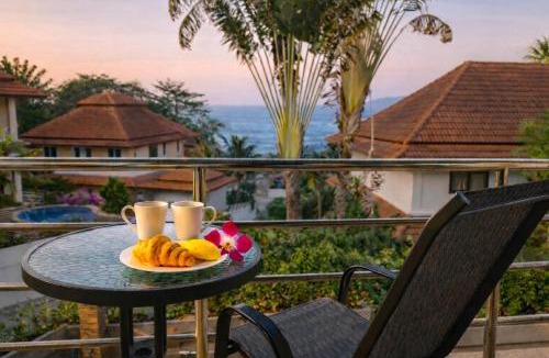 Moo 5 Villa | SAMUI BOHO VILLA 4BR with Big Pool Sea View Balcony Renovated 2026 Walking to Beach 110m