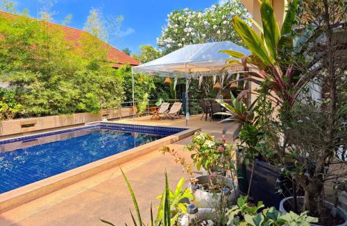 Moo 5 Villa | SAMUI BOHO VILLA 4BR with Big Pool Sea View Balcony Renovated 2026 Walking to Beach 110m