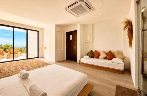 Thulusdhoo Island Hotel | Samura Panorama Guest House