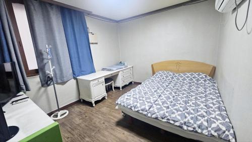 Changwon Hotel | Samwoo Motel