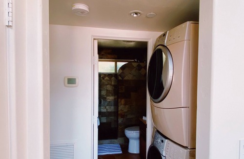 Jamul Cottage | San Diego Mountain Retreat. Best views in San Diego. Pet friendly, guest house